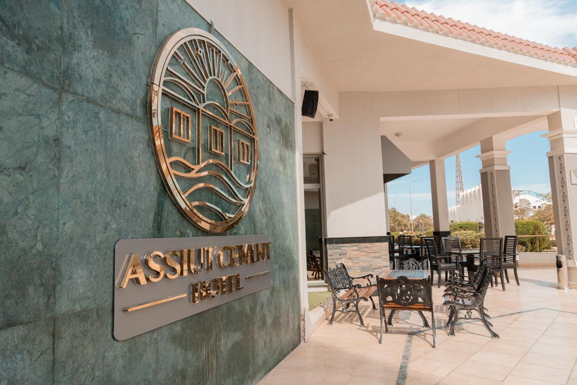 Assiut Cement Hotel Buitenkant foto